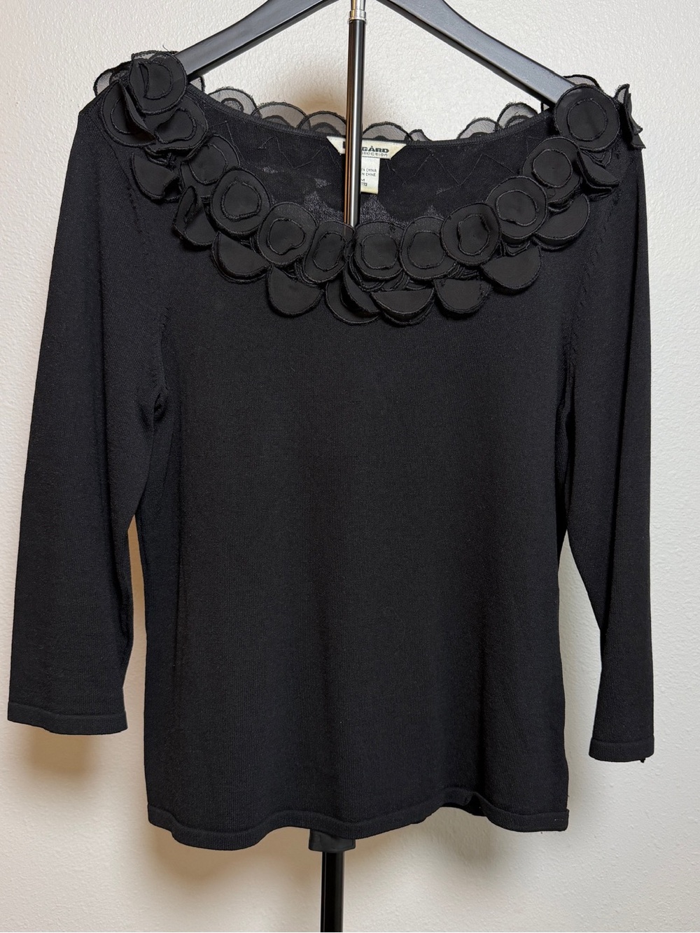 Nygard Vtg Feminine Silk Black Floral Appliqué Boatneck 3/4 Sleeve Sweater Sz M